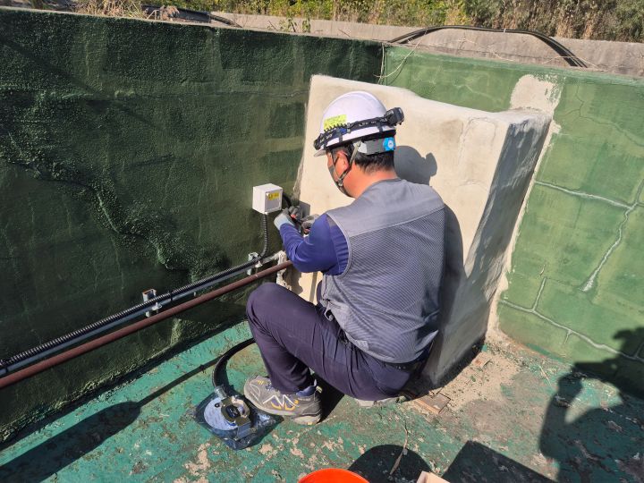 유기용제 전용 누액감지기 설치를 위한 옥외 탱크 배관 정리 및 시공